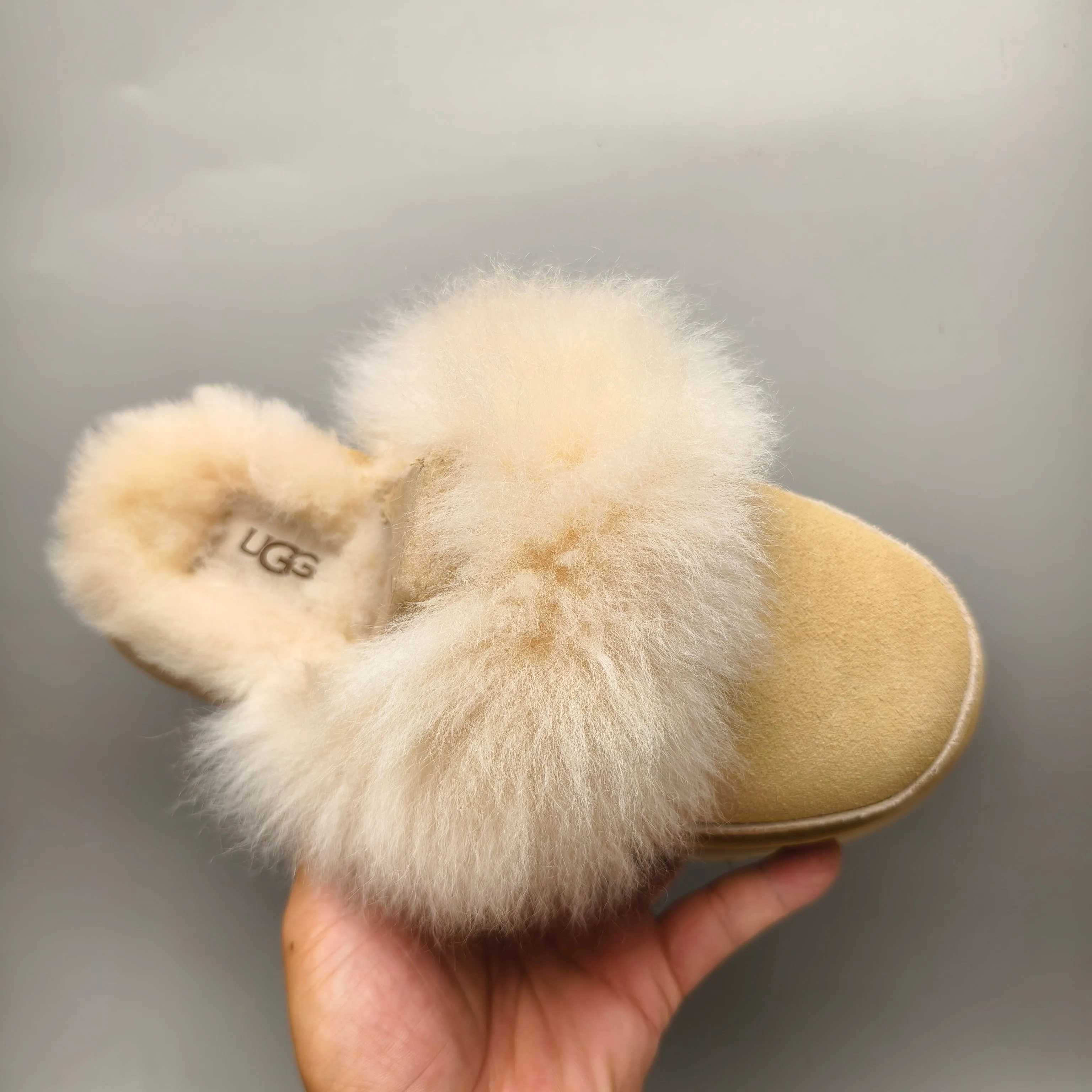 💰520 UGG sheepskin all-in-one snow boots for women 3930 fur top slip-ons Color: sand light blue maroon Size: 35-41